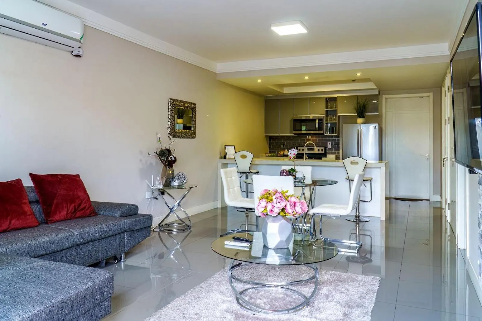 20South Lux Apartments 1Br Kingston